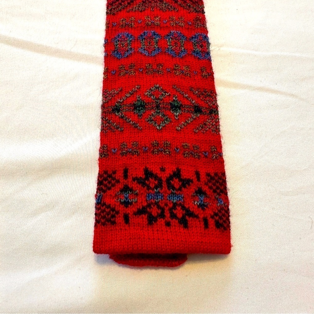 Rooster Tie Square Knit Holiday Red Wool 55” x 2.75”